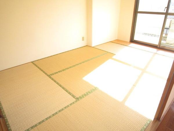 磯子シルクマンションの和室画像
