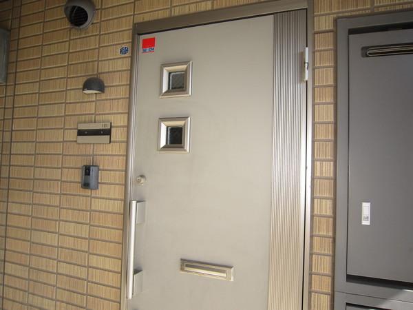 メイプルロードの玄関画像