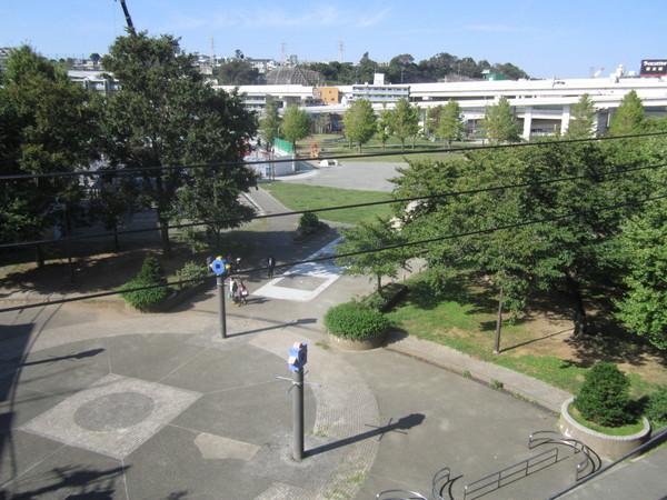 メゾン・ド・フローラの公園画像