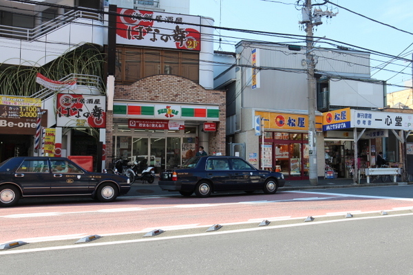 セジョリ横浜井土ヶ谷のコンビニ画像