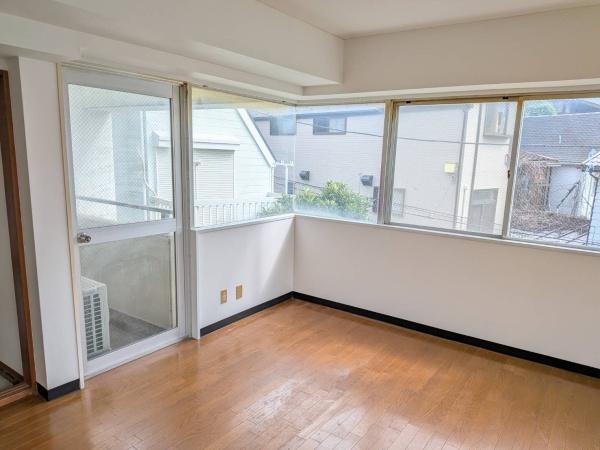 横浜市南区六ツ川2丁目のマンションの洋室画像