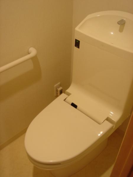 ロータリーパレス横濱山の手のトイレ画像
