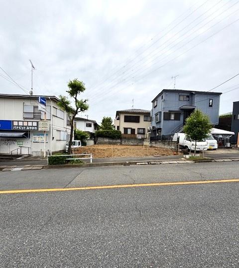 【売地】八王子市南陽台1丁目の前面道路含む現地写真画像