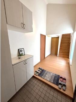 ベルコリーヌ南大沢５－６－６号棟の玄関画像