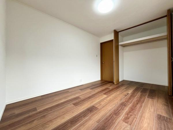 【中古住宅】八王子市北野町535-12の洋室画像