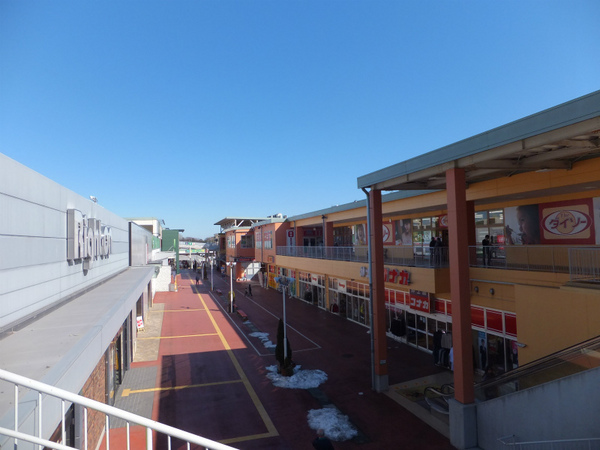 蓮生寺公園通り三番街三号棟　最上階のショッピング施設画像