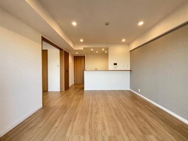 東急ドエル・アルス多摩境　最上階のリビング画像