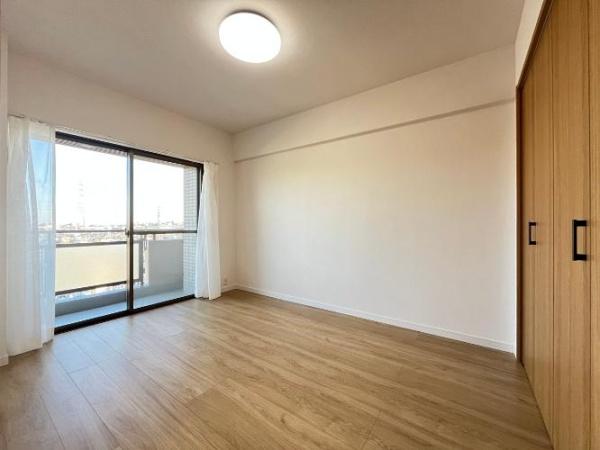 東急ドエル・アルス多摩境　最上階の洋室画像