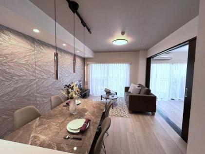 モナークベルステージ京王堀之内のリビング画像