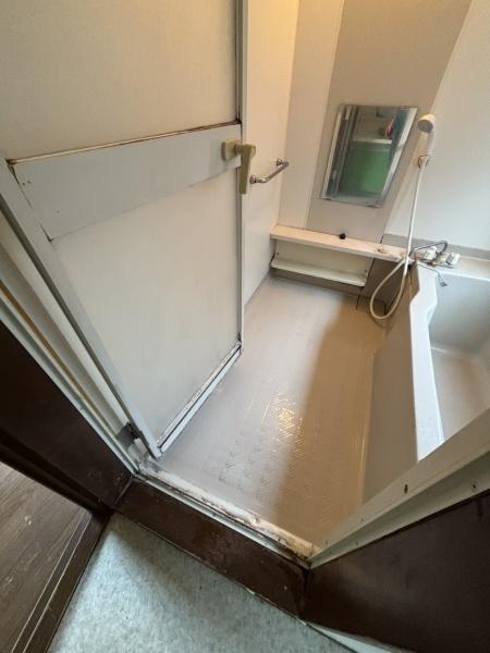 【中古住宅】座間市ひばりが丘1丁目のバス画像