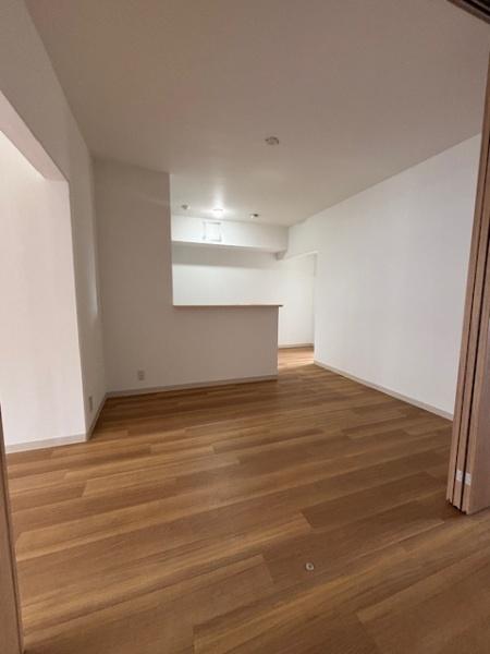 ホームタウン松木17号棟3階のキッチン画像