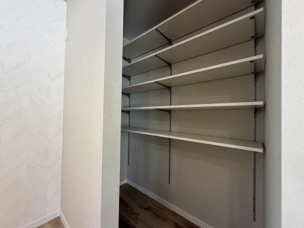 【中古住宅】八王子市北野台１丁目３期の収納画像