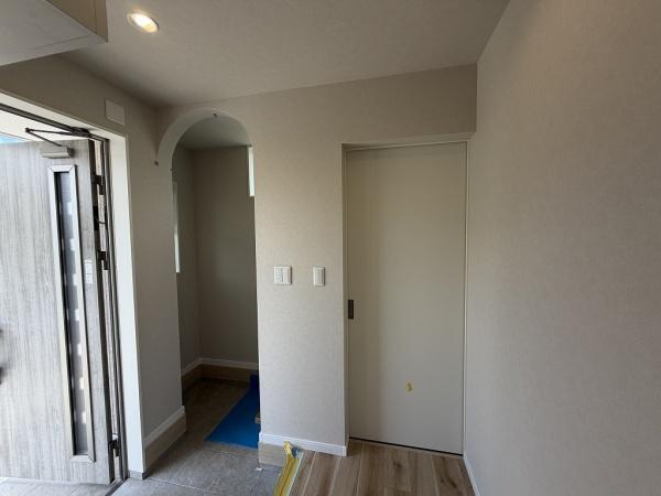 【中古住宅】八王子市北野台１丁目３期の玄関画像