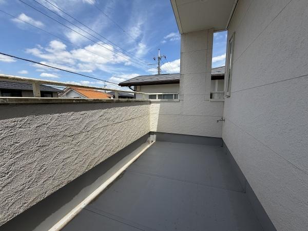 【中古住宅】八王子市北野台１丁目３期のバルコニー画像