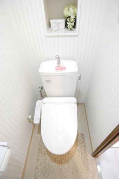 アーバンライフ羽根井のトイレ画像