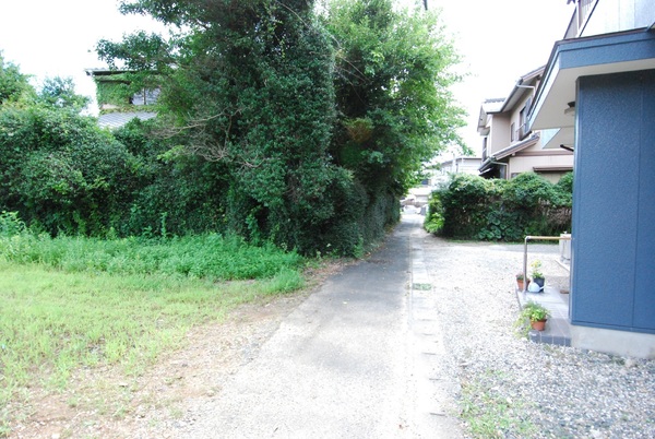 豊橋市牛川町字郷中の前面道路含む現地写真画像