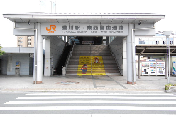 豊川市佐土町の駅画像