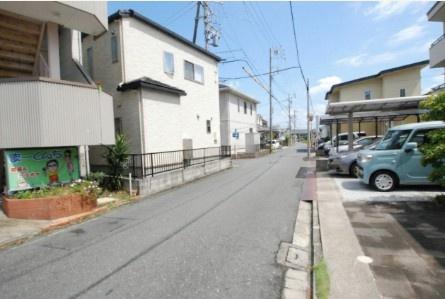 豊橋市山田町字瀬戸の前面道路含む現地写真画像