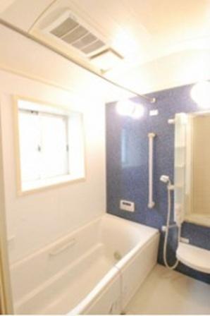 豊橋市大岩町字南町裏のバス画像