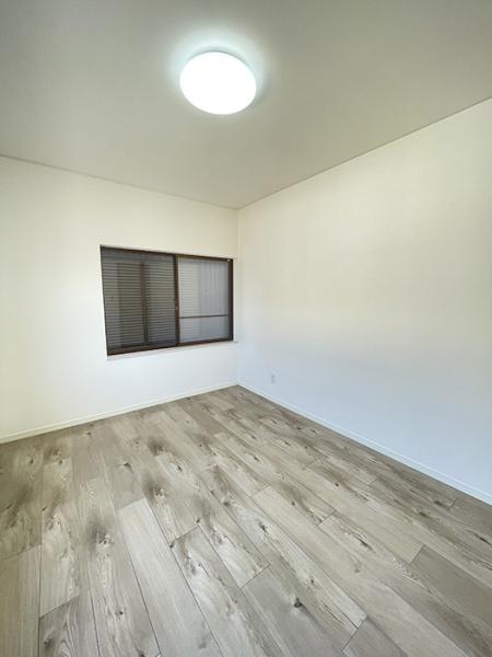 豊川市篠束町東宮の洋室画像