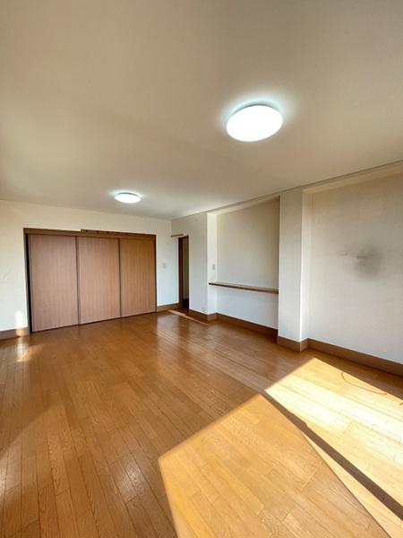 豊川市蔵子１丁目の中古一戸建の洋室画像
