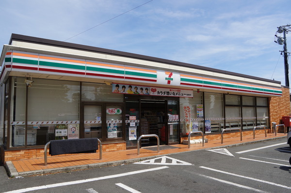 ピュアライフ草間Ⅲ　8階のコンビニ画像