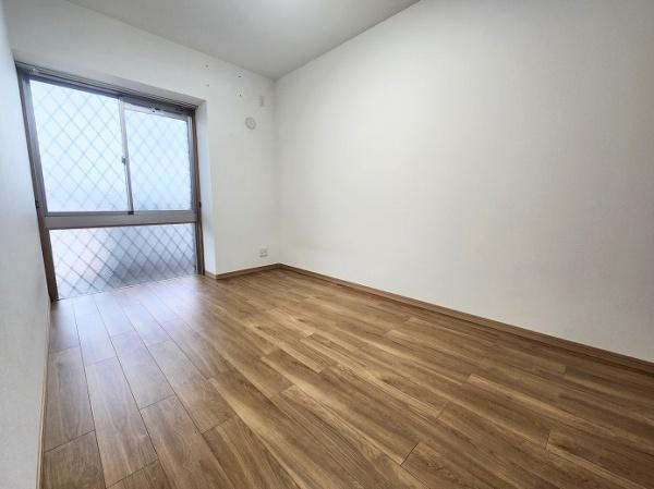 ピュアライフ草間Ⅲ　6階の洋室画像