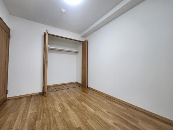 ピュアライフ草間Ⅲ　6階の洋室画像