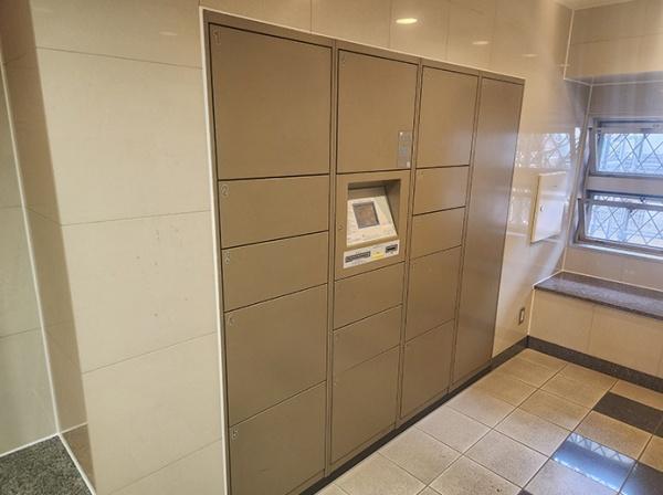 ピュアライフ草間Ⅲ　6階のロビー画像