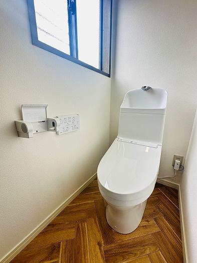 豊川市御油町汲ケ谷のトイレ画像