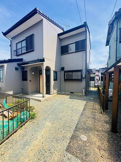 豊川市本野町中貝津の駐車場画像
