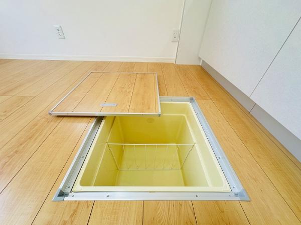 豊川市本野町中貝津のキッチン画像