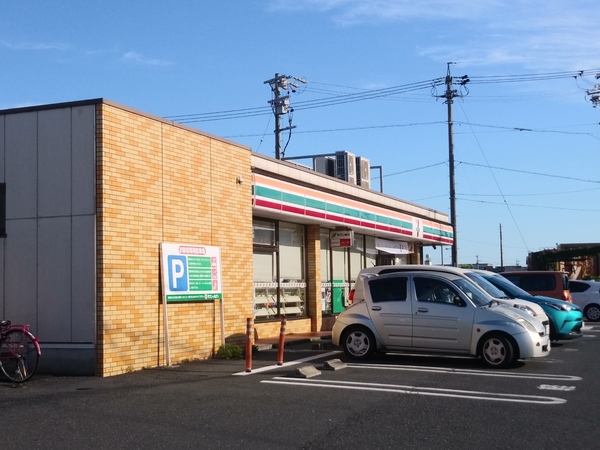 豊橋市芦原町58期　1号棟のコンビニ画像