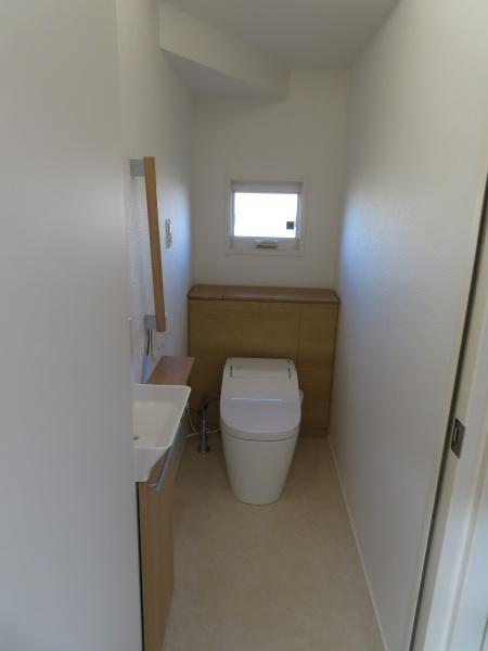 豊橋市大岩町字小山塚のトイレ画像