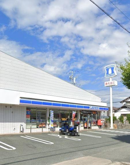豊橋浪ノ上町　1号棟のコンビニ画像