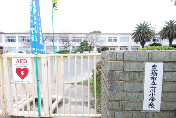 豊橋市大岩町字北山の小学校画像