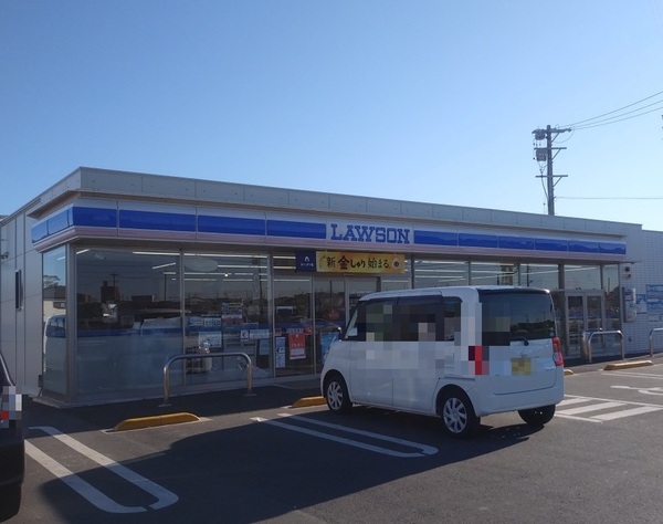 豊川第70瀬木町　全1棟のコンビニ画像