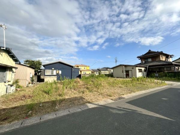 豊川市伊奈町佐脇原2期　全1棟の前面道路含む現地写真画像