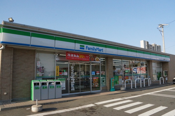 豊川市御津町広石第1期　2号棟のコンビニ画像