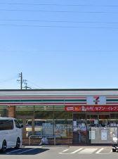 豊川市篠束町西宮のコンビニ画像