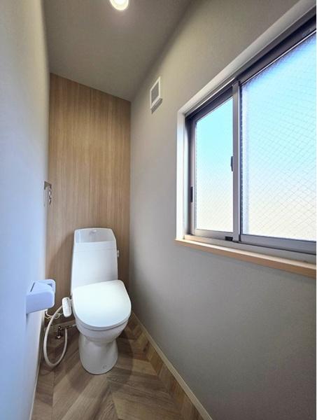 豊川市長沢町大覚のトイレ画像