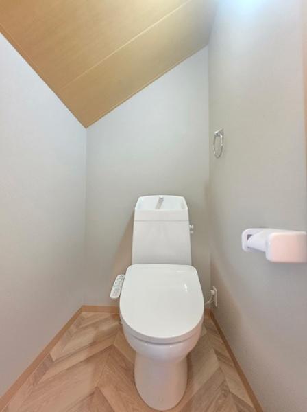 豊川市長沢町大覚のトイレ画像