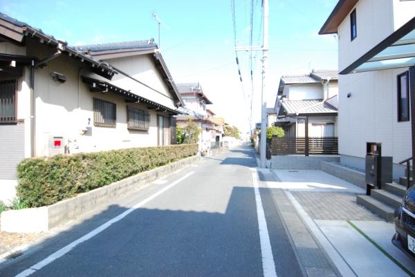 豊橋市高師町字北新切の前面道路含む現地写真画像