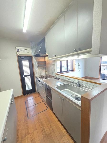 豊橋市向草間町向西のキッチン画像