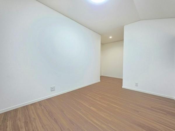 豊橋市大岩町字前荒田の洋室画像