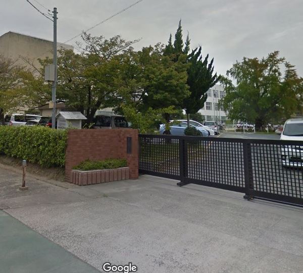 豊橋市下地町字宮前の小学校画像