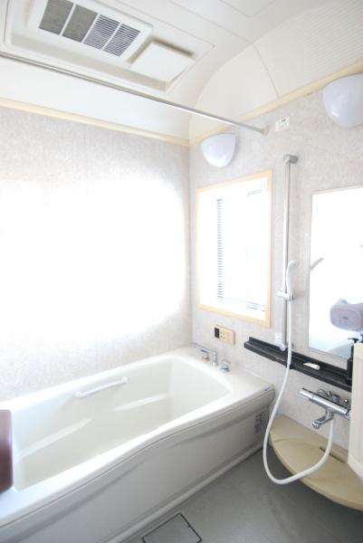 豊橋市下地町字宮前のバス画像