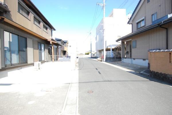 豊橋市下地町字宮前の前面道路含む現地写真画像