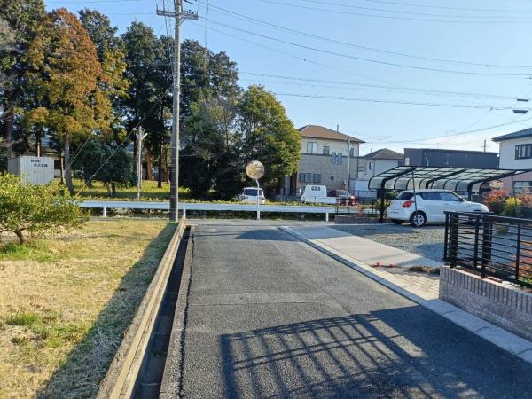 豊橋市新栄町字南小向の前面道路含む現地写真画像