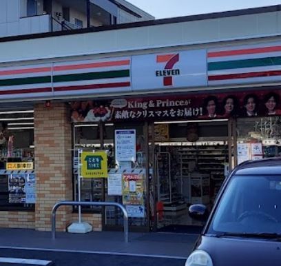 豊橋市仁連木町59期　1号棟のコンビニ画像